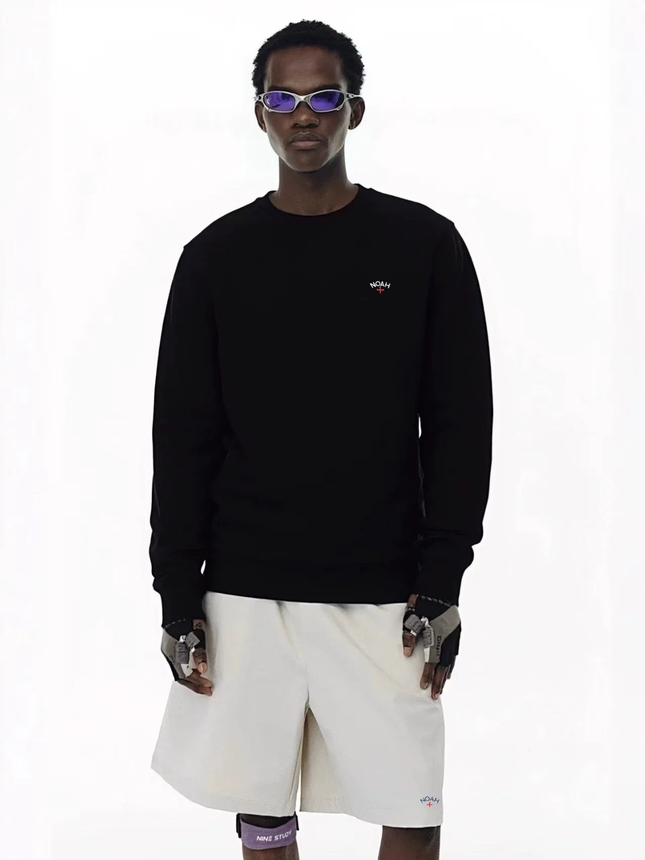 NOAH MARS Men Velvet Crew Sweatshirt Left Chest Cross Embroidery Autumn Winter