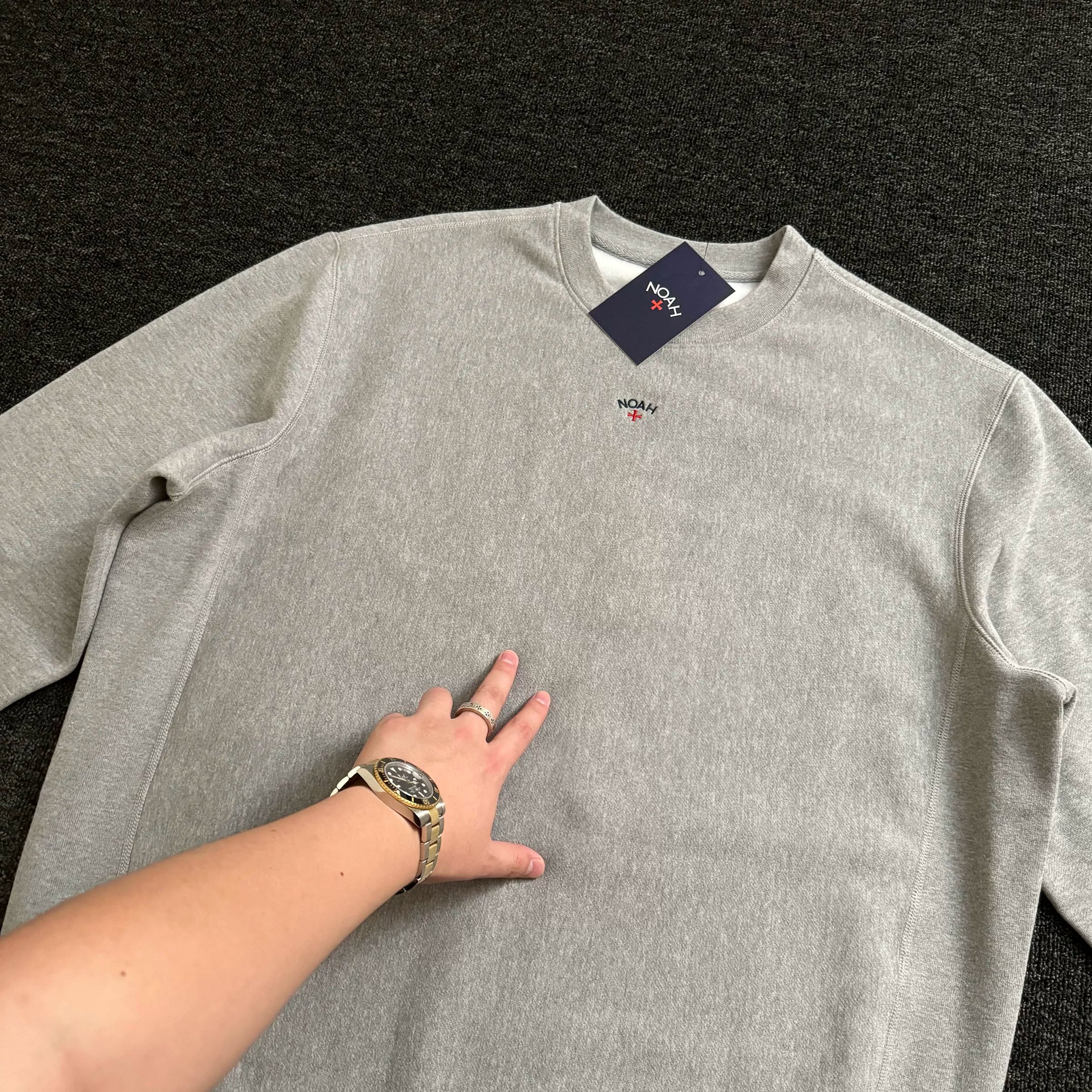 NOAH MARS Men Thread Splice Crew Sweatshirt Chest Badge Cross Embroidery